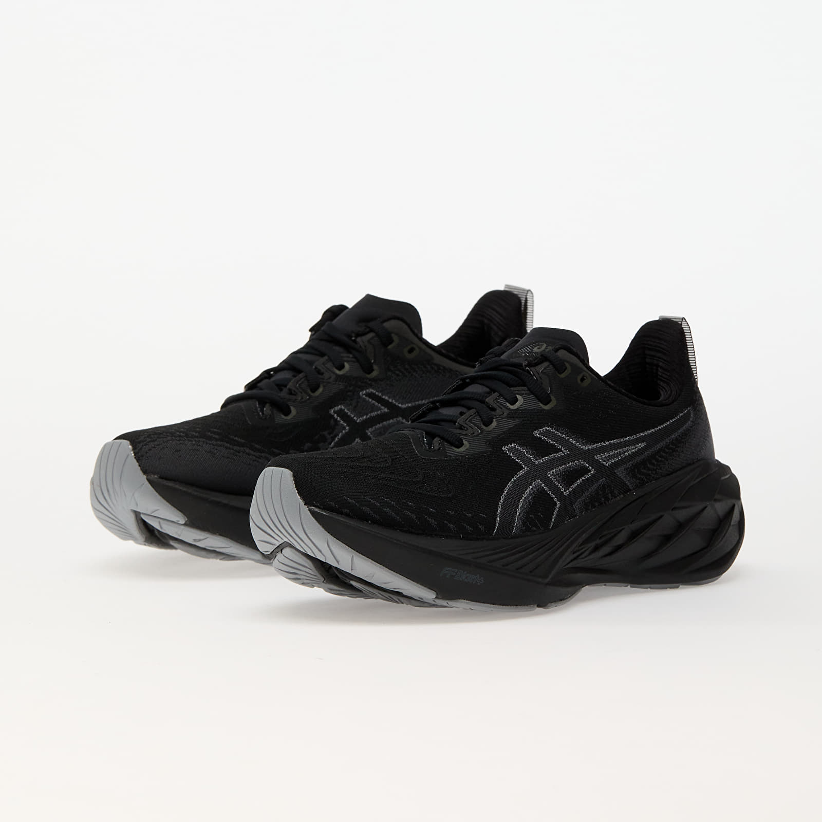Ženski čevlji Asics Novablast 4 Black/ Graphite Grey
