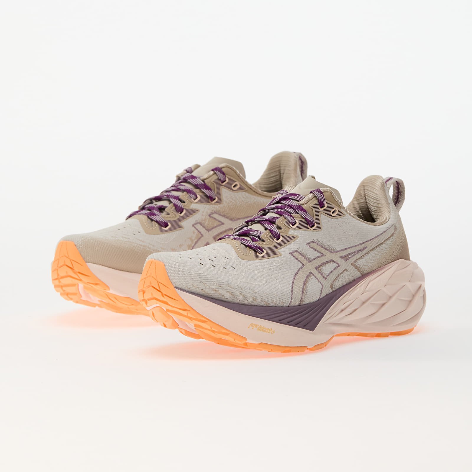 Női cipők Asics Novablast 4 Tr Nature Bathing/ Pearl Pink