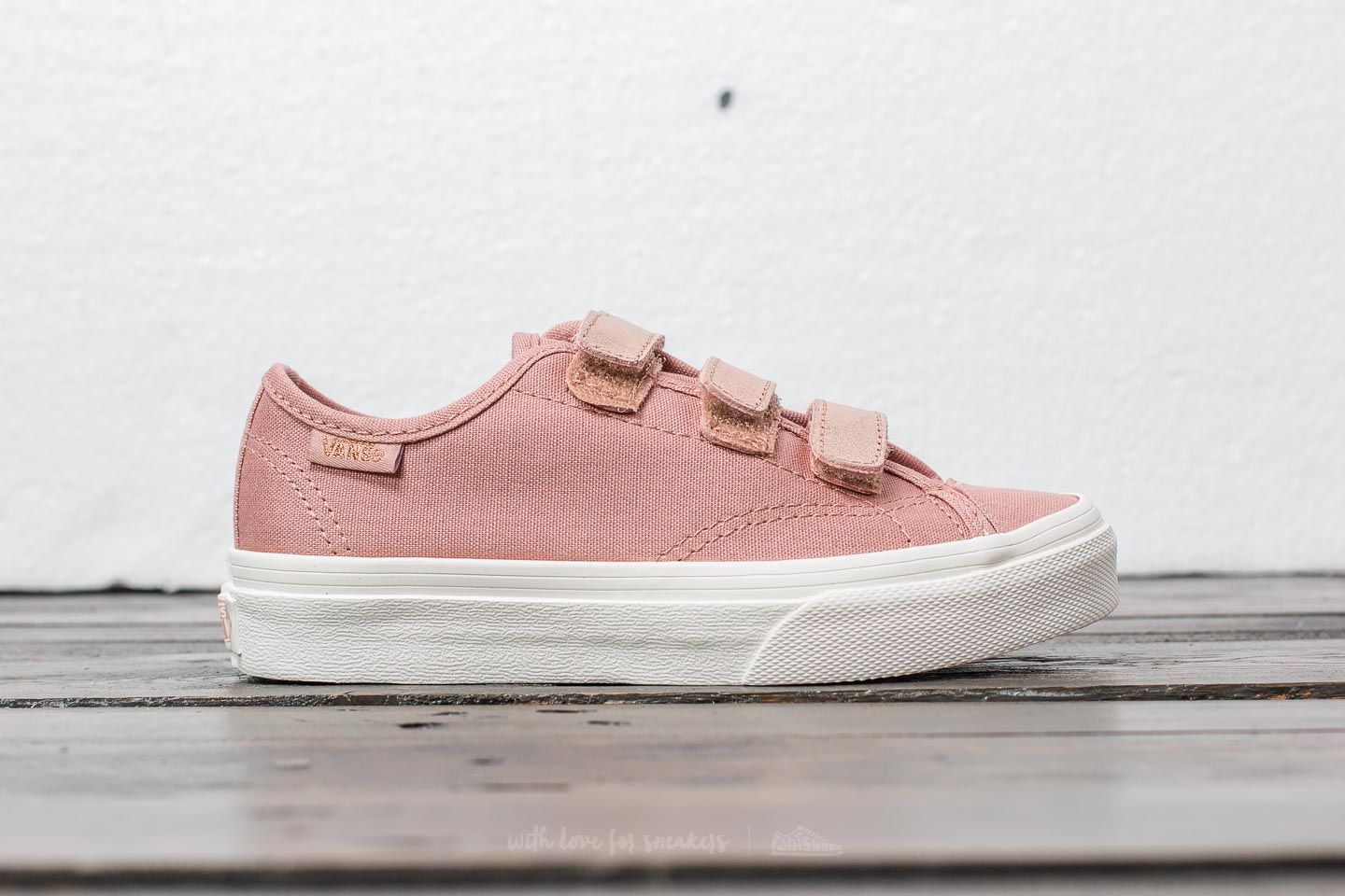 Παιδικά παπούτσια και sneakers Vans Style 23 V (2-Tone Metallic) Metallic/ Rose Gold