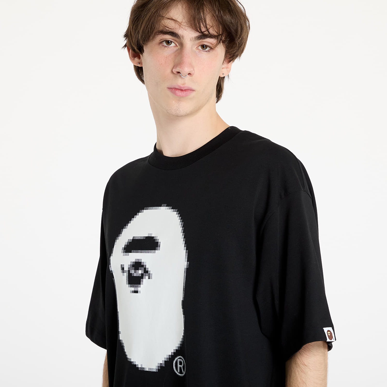 T-shirts för män A BATHING APE Pixel Ape Head Relaxed Fit Tee Black