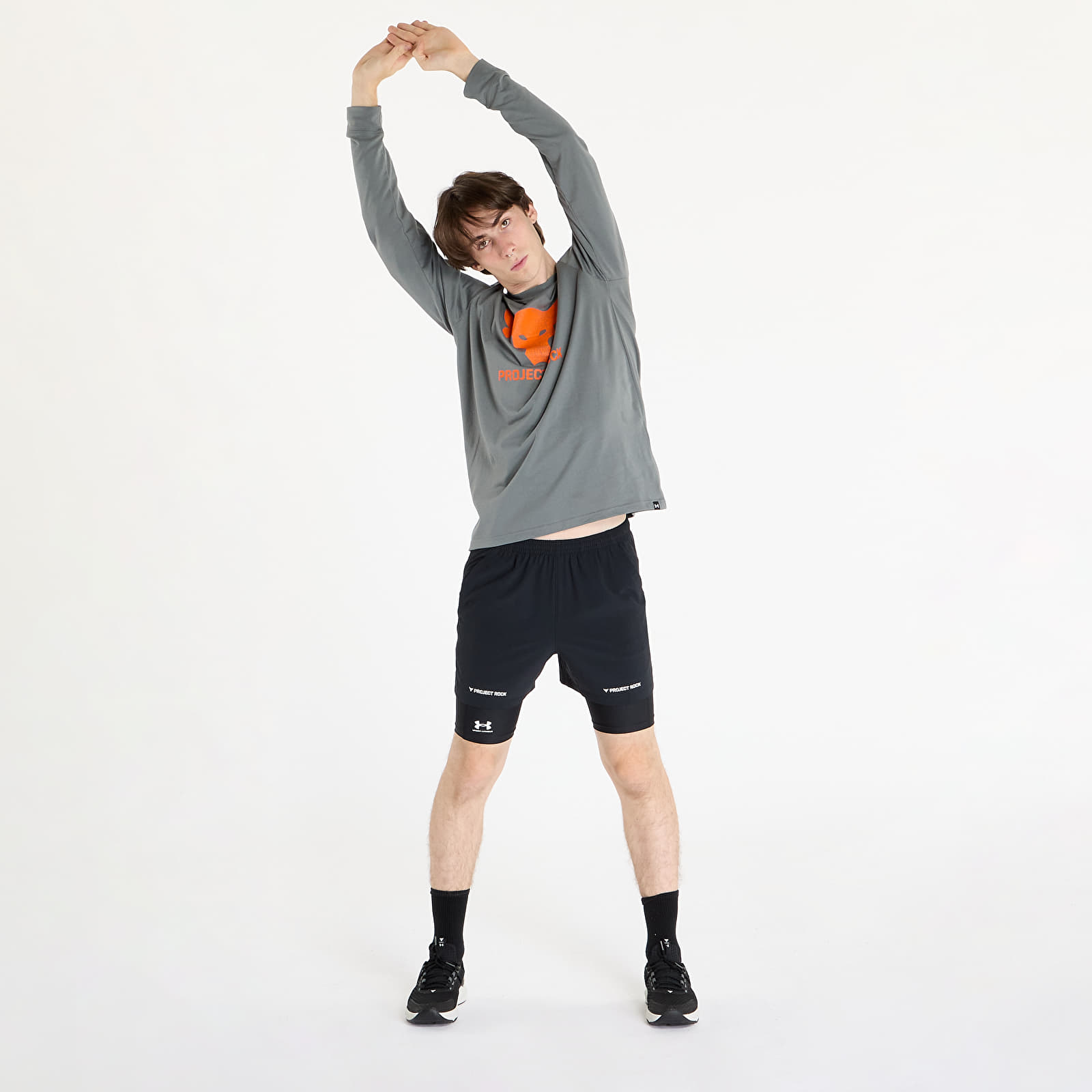 Pánská trička Under Armour Project Rock BRAHMA BULL Long Sleeve Clay Green/ Team Orange