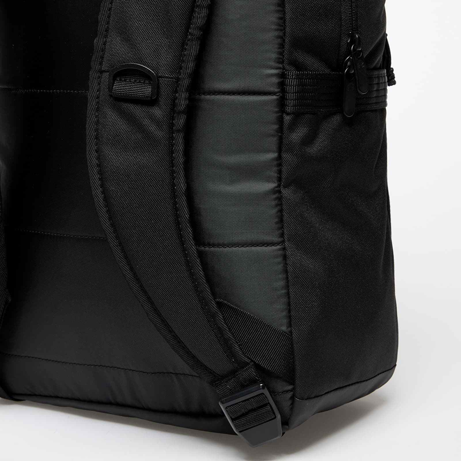 Plecaki Under Armour Triumph Campus Backpack Black/ Black/ White