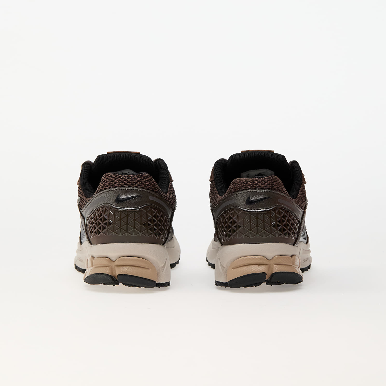 Women's shoes Nike W Zoom Vomero 5 Baroque Brown/ Chrome-Lt Orewood Brn-Hemp