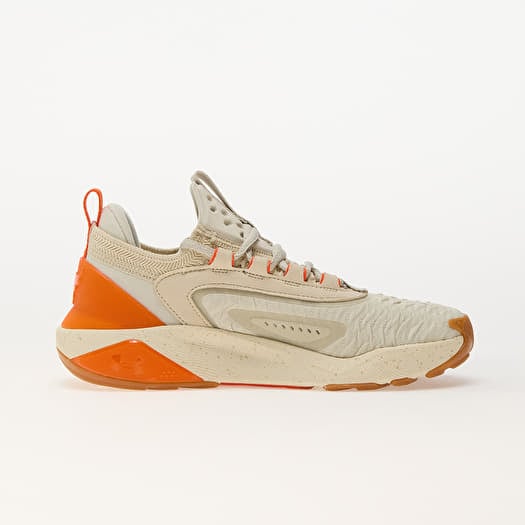 Zapatos under armour beige invierno hotsell