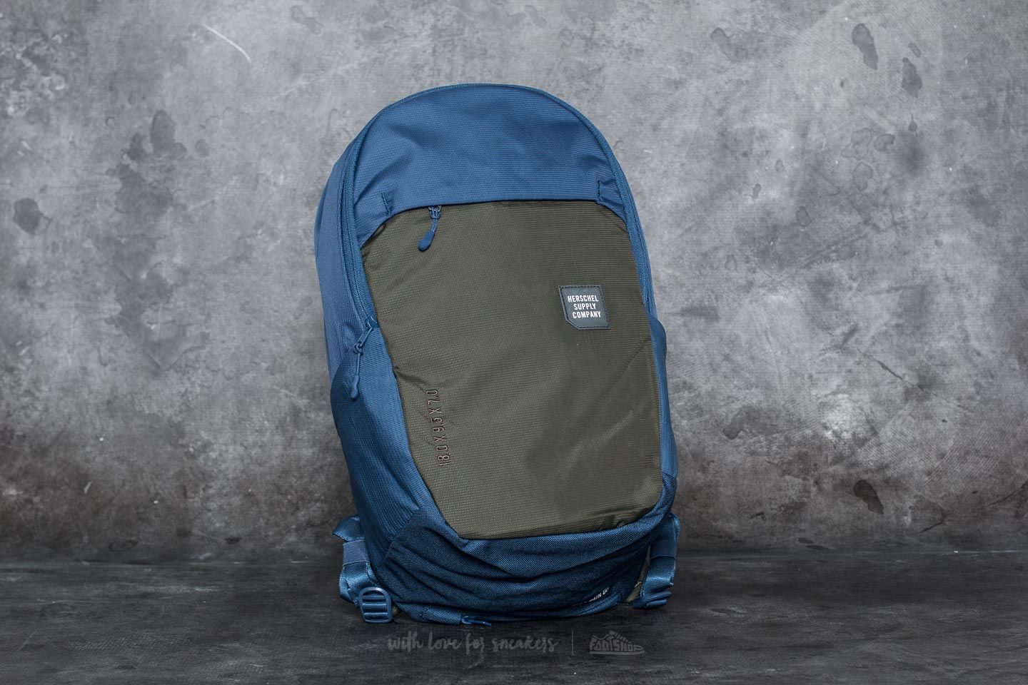 Herschel Supply Co. Mammoth Medium Backpack