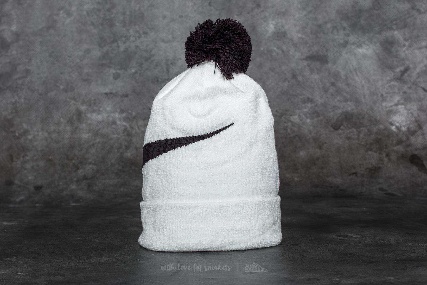 Hatter Nike Seasonal Beanie White/ Black