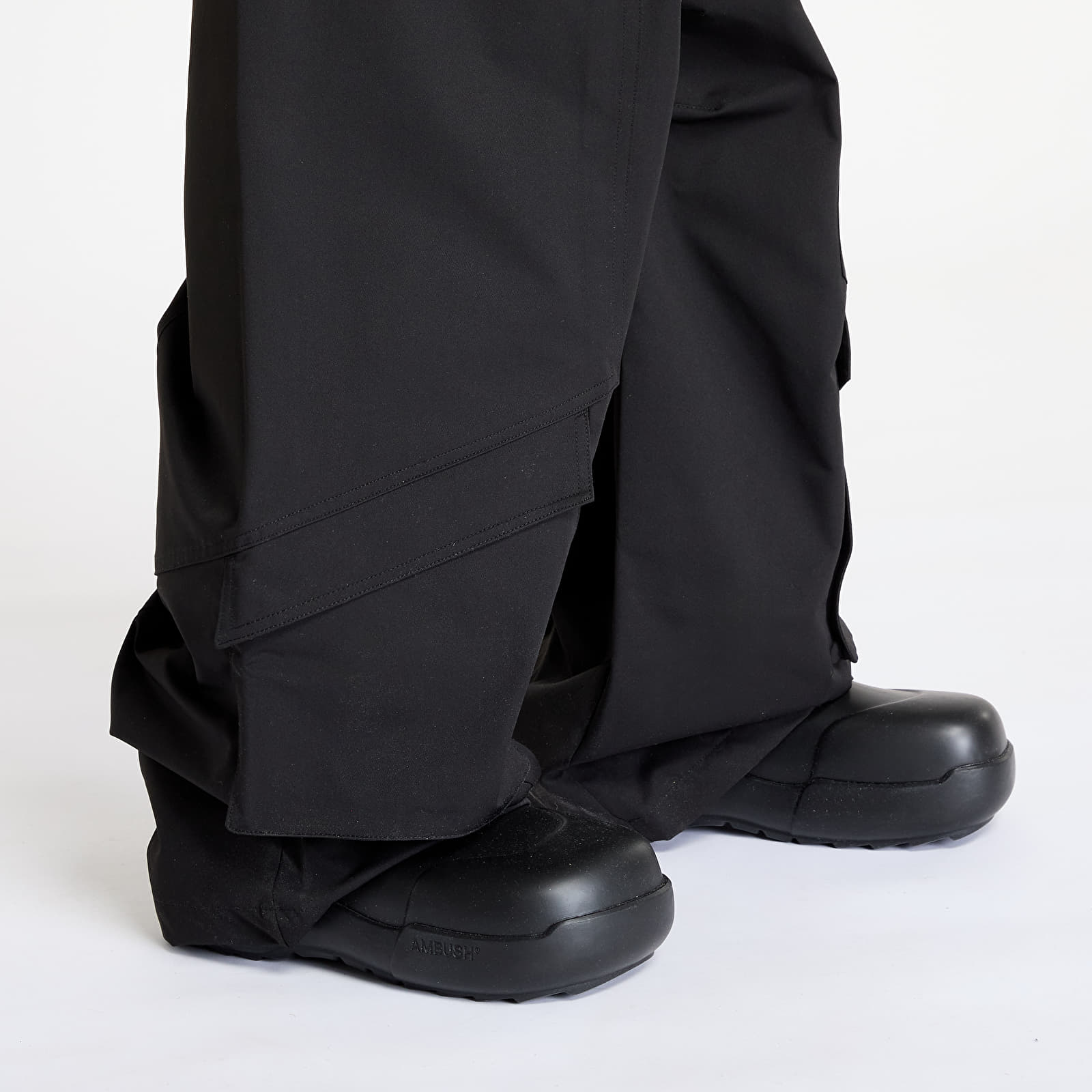 Men's trousers HELIOT EMIL Cellulae Cargo Trousers Black