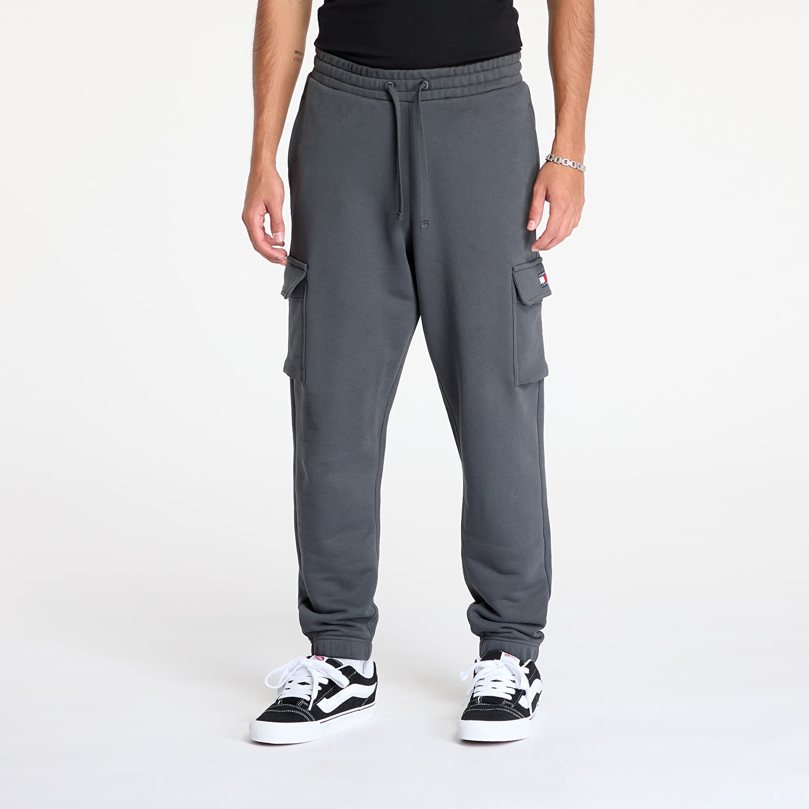 Tepláky Tommy Jeans Regular Badge Car Pants Gray