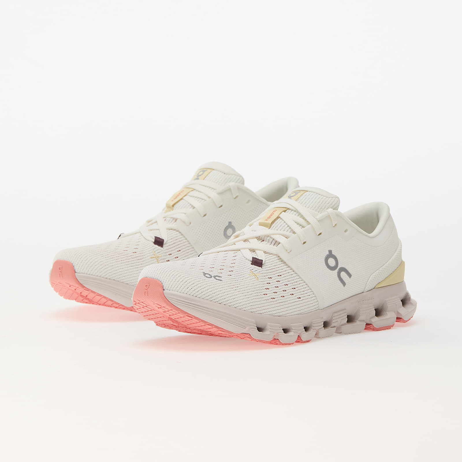 Zapatillas mujer On W Cloud X 4 Ivory/ Sand