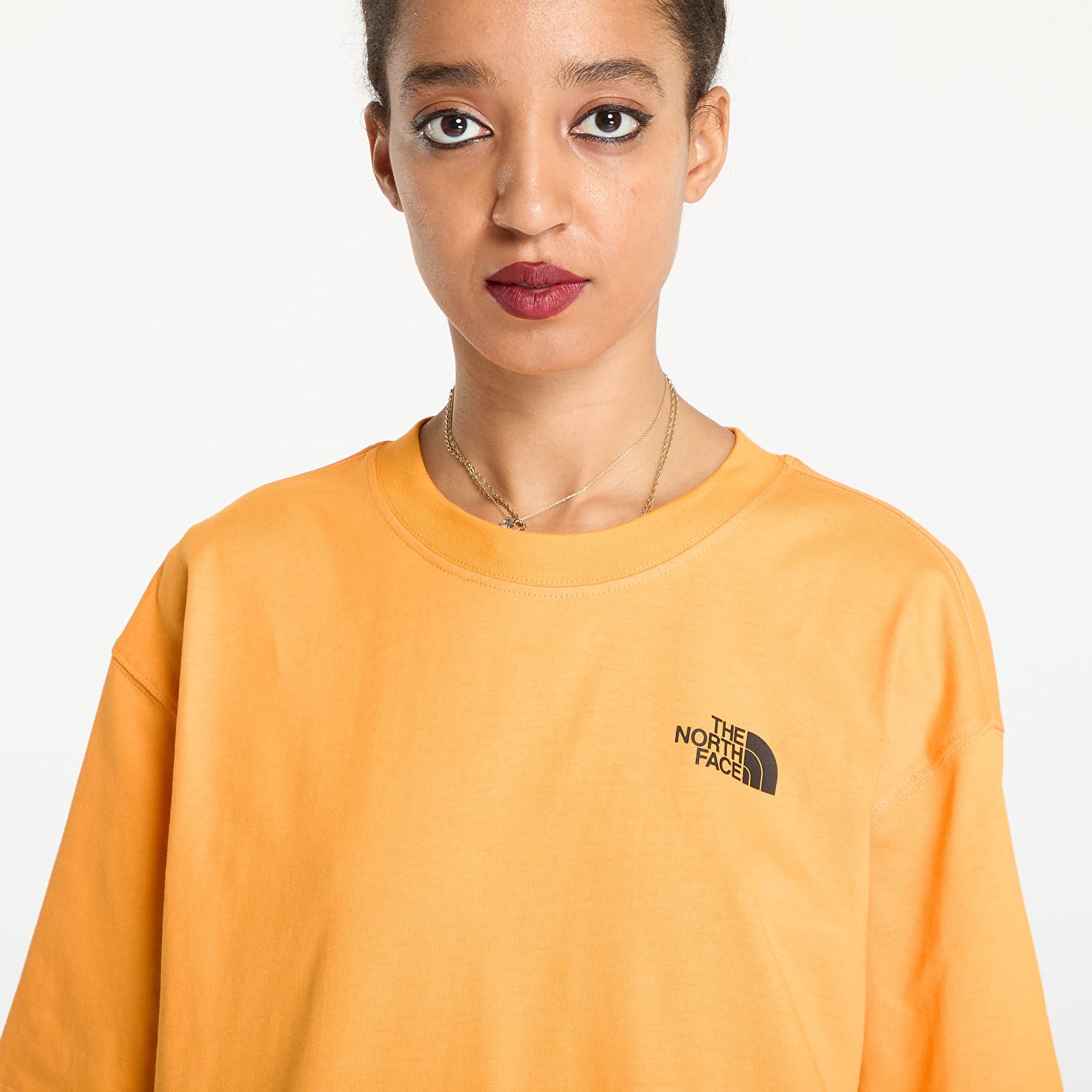 T-shirts The North Face x Yinka Ilori Box Graphic Tee UNISEX Apricot Glaze