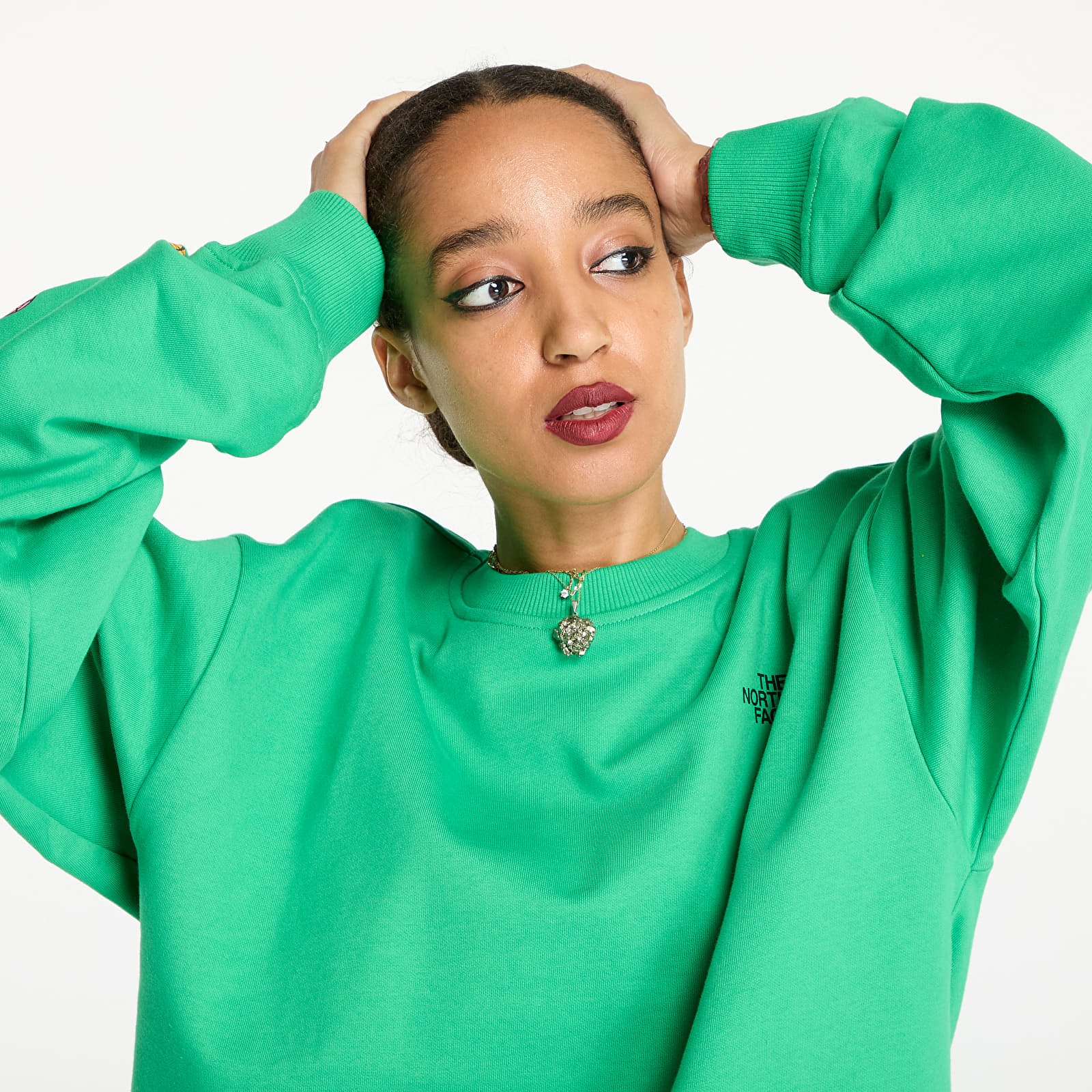Mikiny The North Face x Yinka Ilori Graphic Crew Sweatshirt UNISEX Optic Emerald