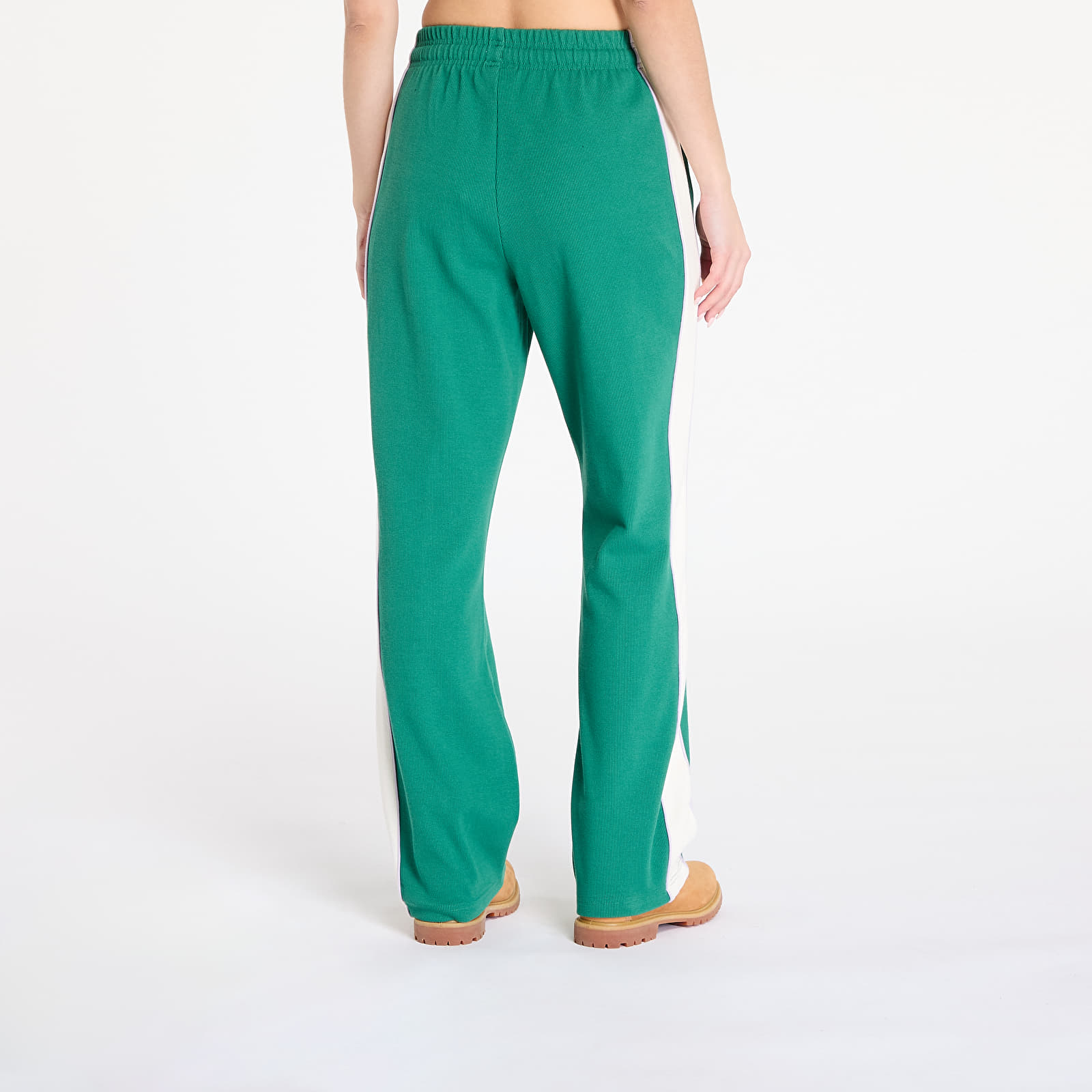 Women s sweatpants Ellesse Schmitten Track Pant Green Footshop