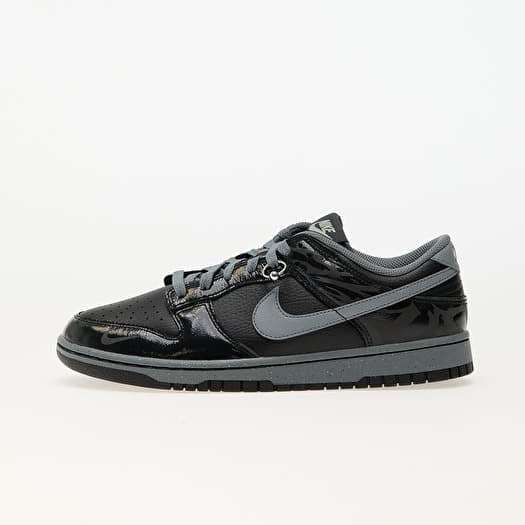 Quickstrike nike top
