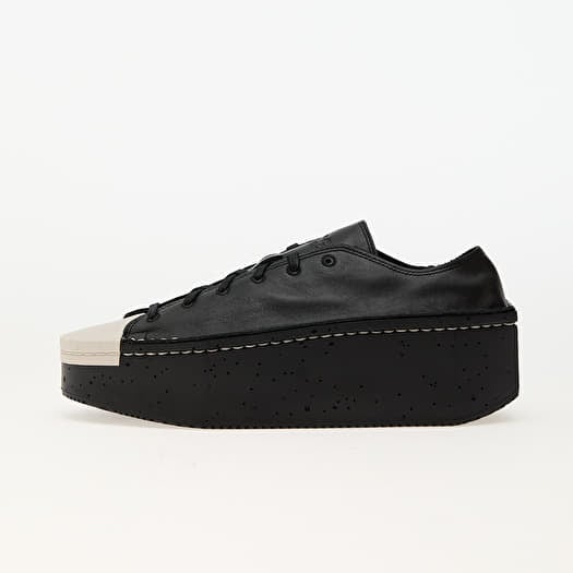 Y-3 Kyasu Lo Black/ Black/ Chapea