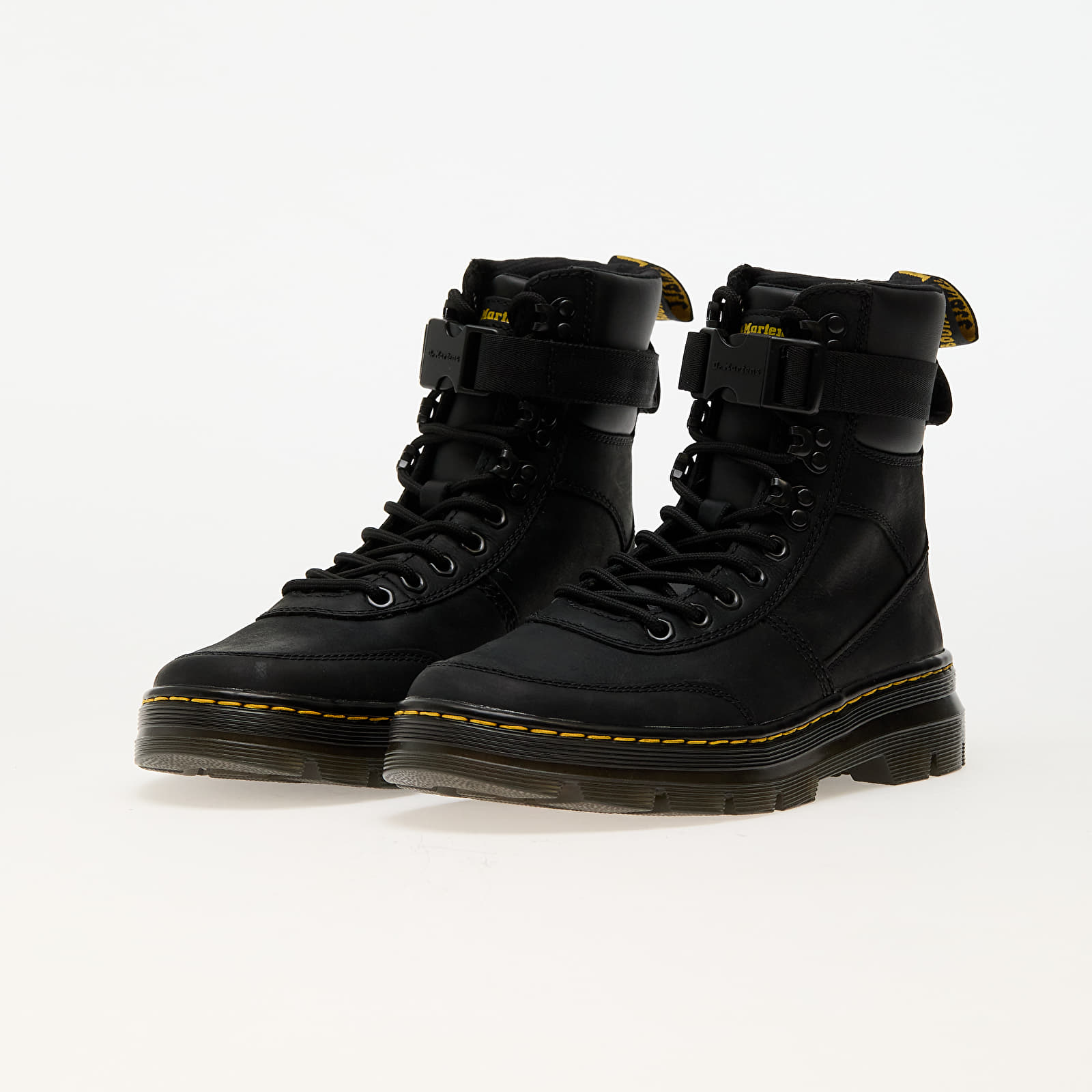 Férfi cipők Dr. Martens Combs Tech Leather 8 Tie Boot Black
