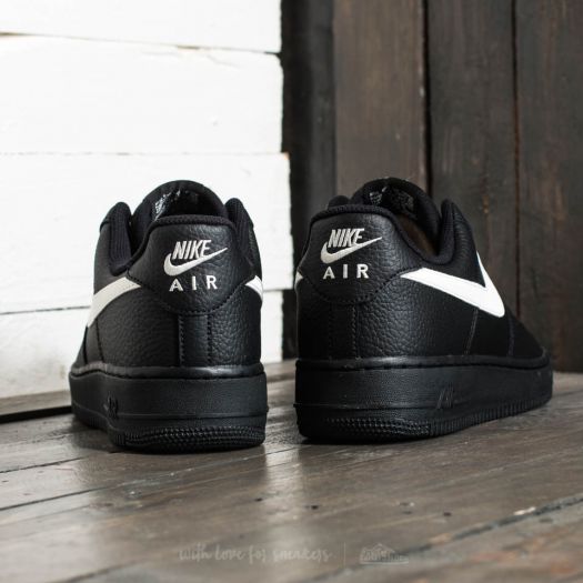 Black with white hotsell tick air force 1