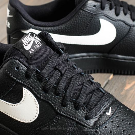 Men s shoes Nike Air Force 1 07 Black Sail Footshop