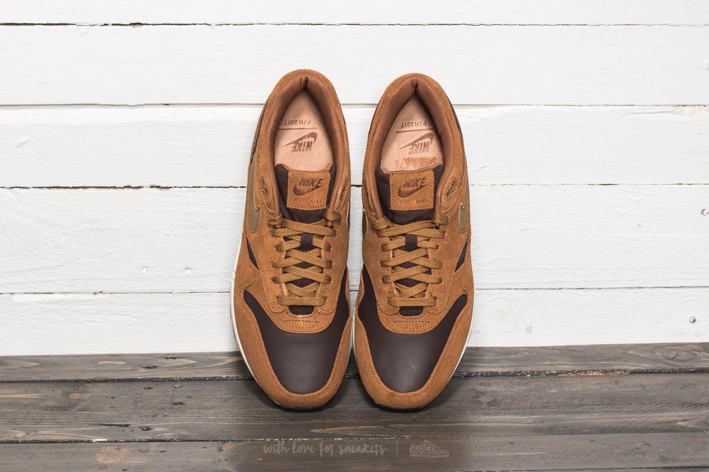 Herren Sneaker und Schuhe Nike Air Max 1 Premium Leather Ale Brown Golde Beige Footshop