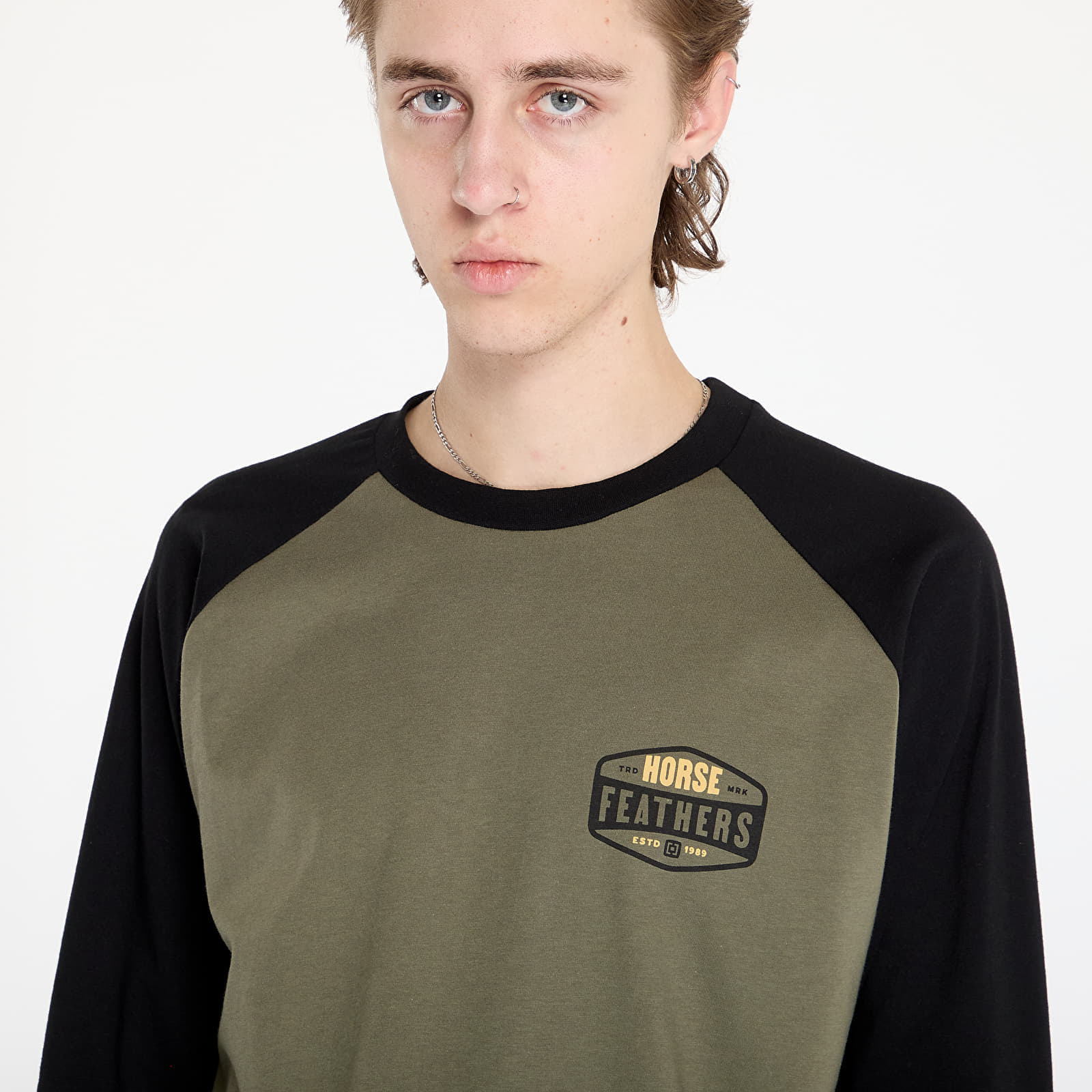 Tricou Horsefeathers Hexagon II Raglan T-Shirt Burnt Olive - 1 | YEO