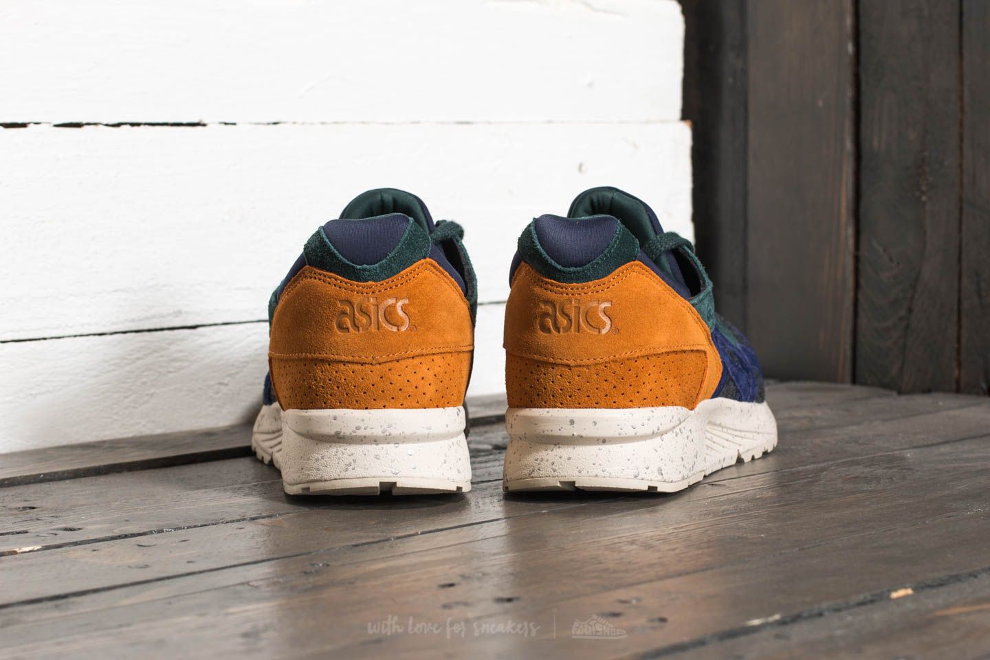 Asics gel lyte v peacoat top