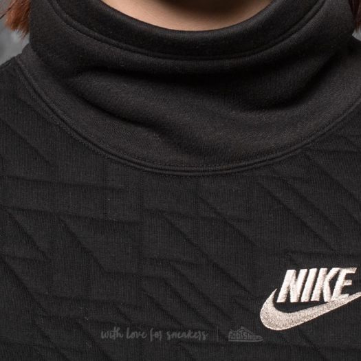 nike turtleneck hoodie