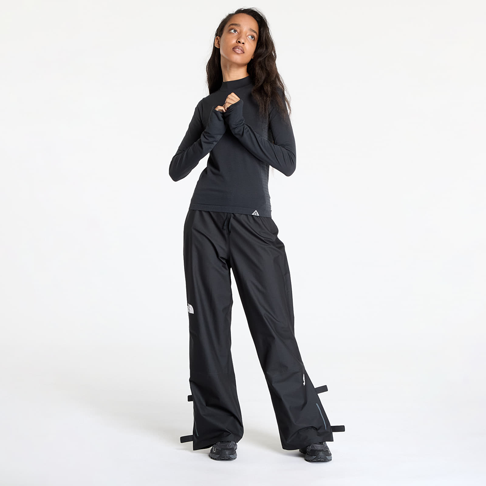 Pólók Nike ACG "Delta River" Women's Dri-FIT ADV Base Layer Long-Sleeve Top Black/ Cool Grey