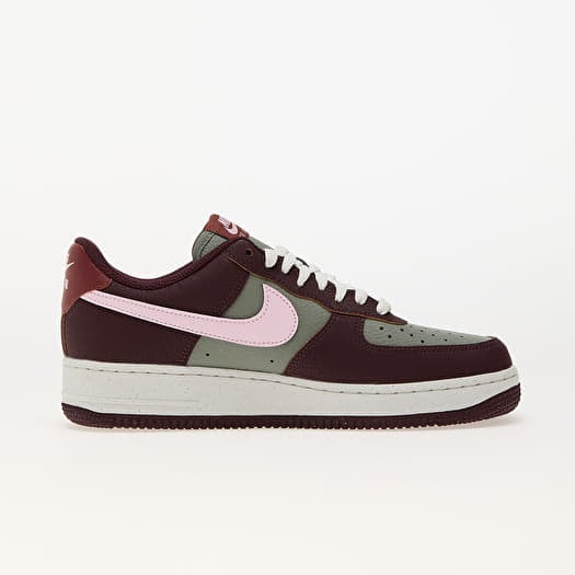Nike air force 1 collegiate red hot sale