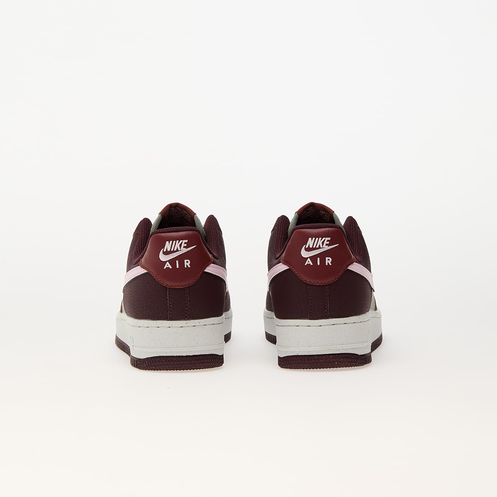 Дамски кецове и обувки Nike W Air Force 1 '07 Next Nature Burgundy Crush/ Pink Foam -Dark Stucco