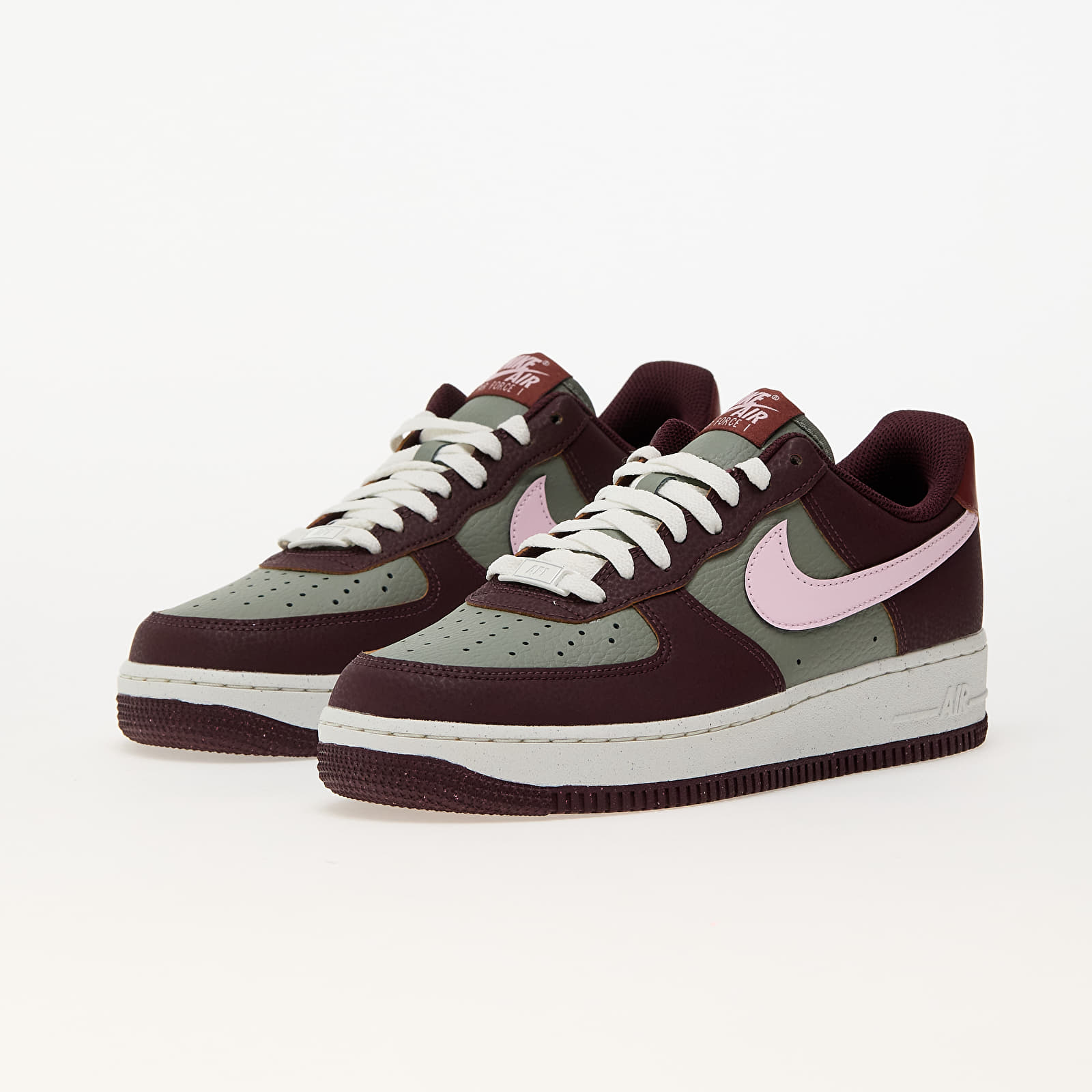Дамски кецове и обувки Nike W Air Force 1 '07 Next Nature Burgundy Crush/ Pink Foam -Dark Stucco