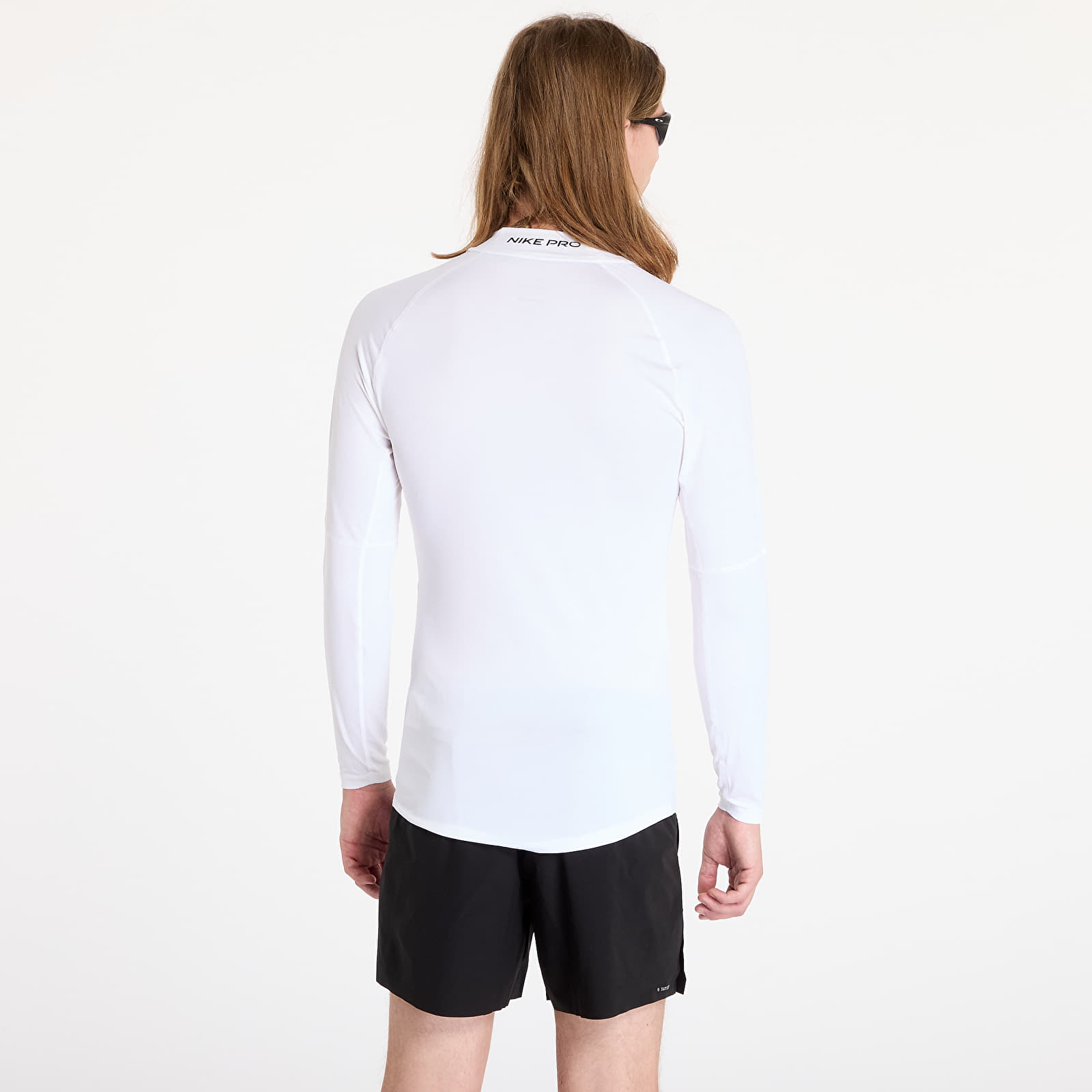 T-shirts Nike Pro Men's Dri-FIT Fitness Mock-Neck Long-Sleeve Top White/ Black