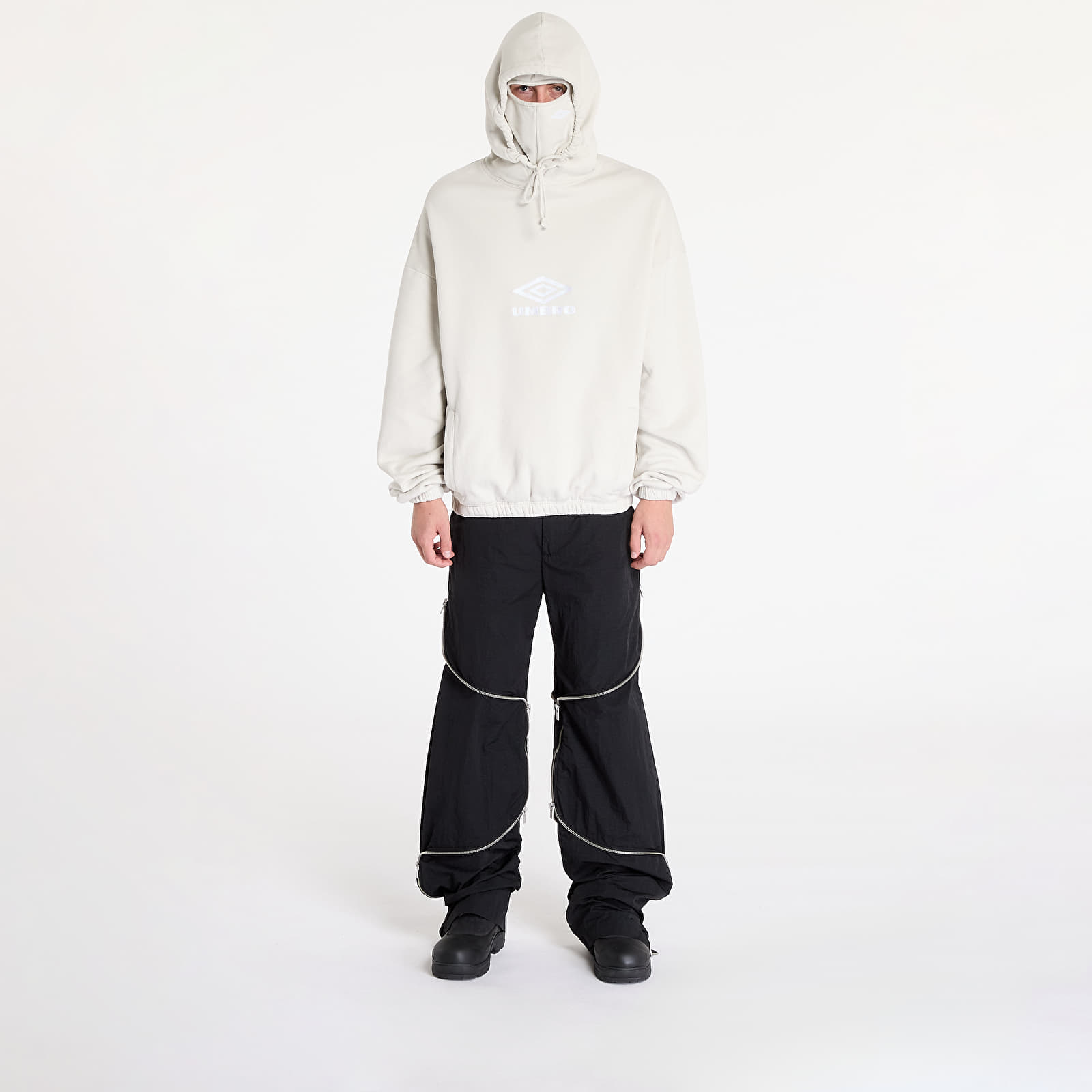 Miesten hupparit Umbro Masked Og Logo Hoodie Light Grey