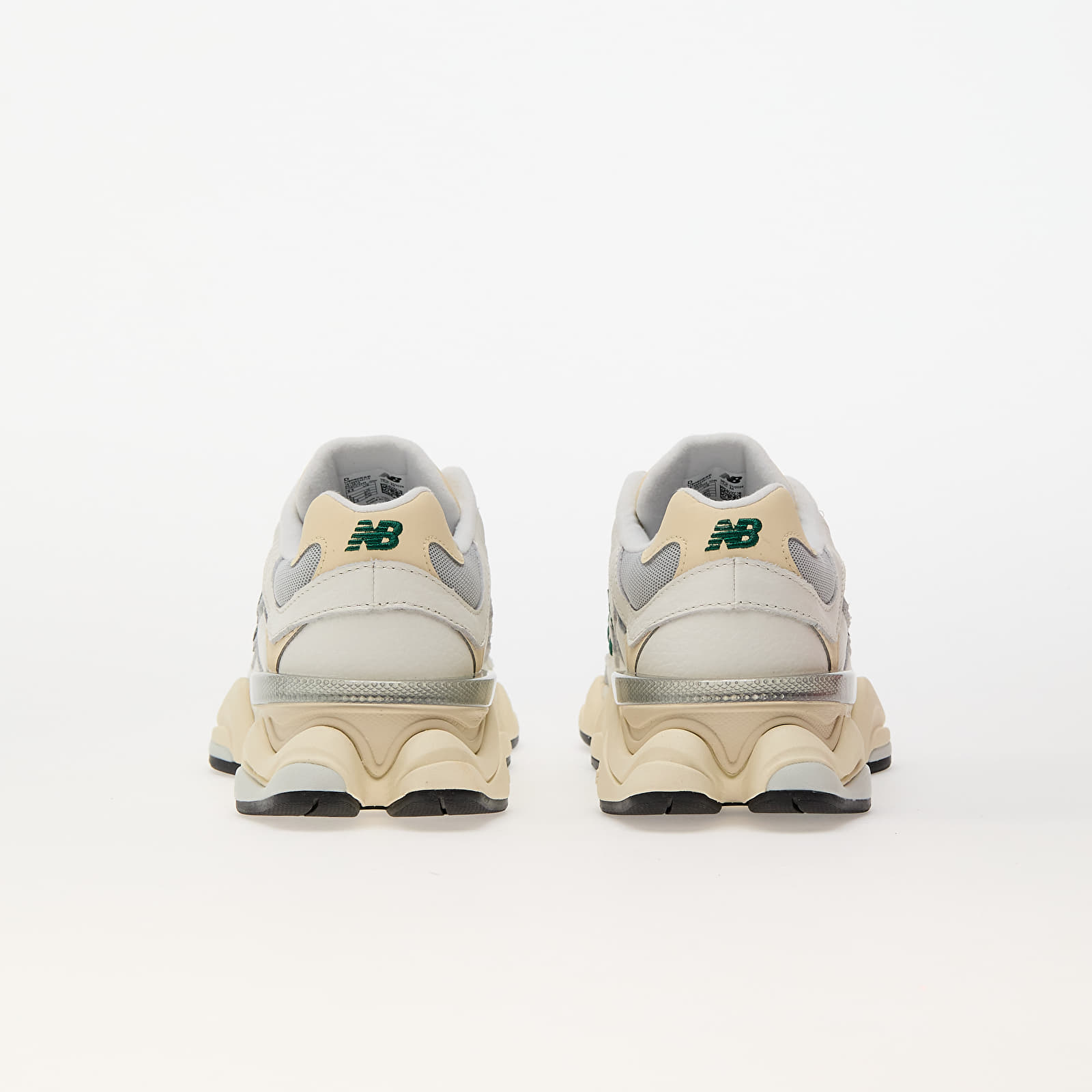 Herren Sneaker und Schuhe New Balance 9060 Sea Salt