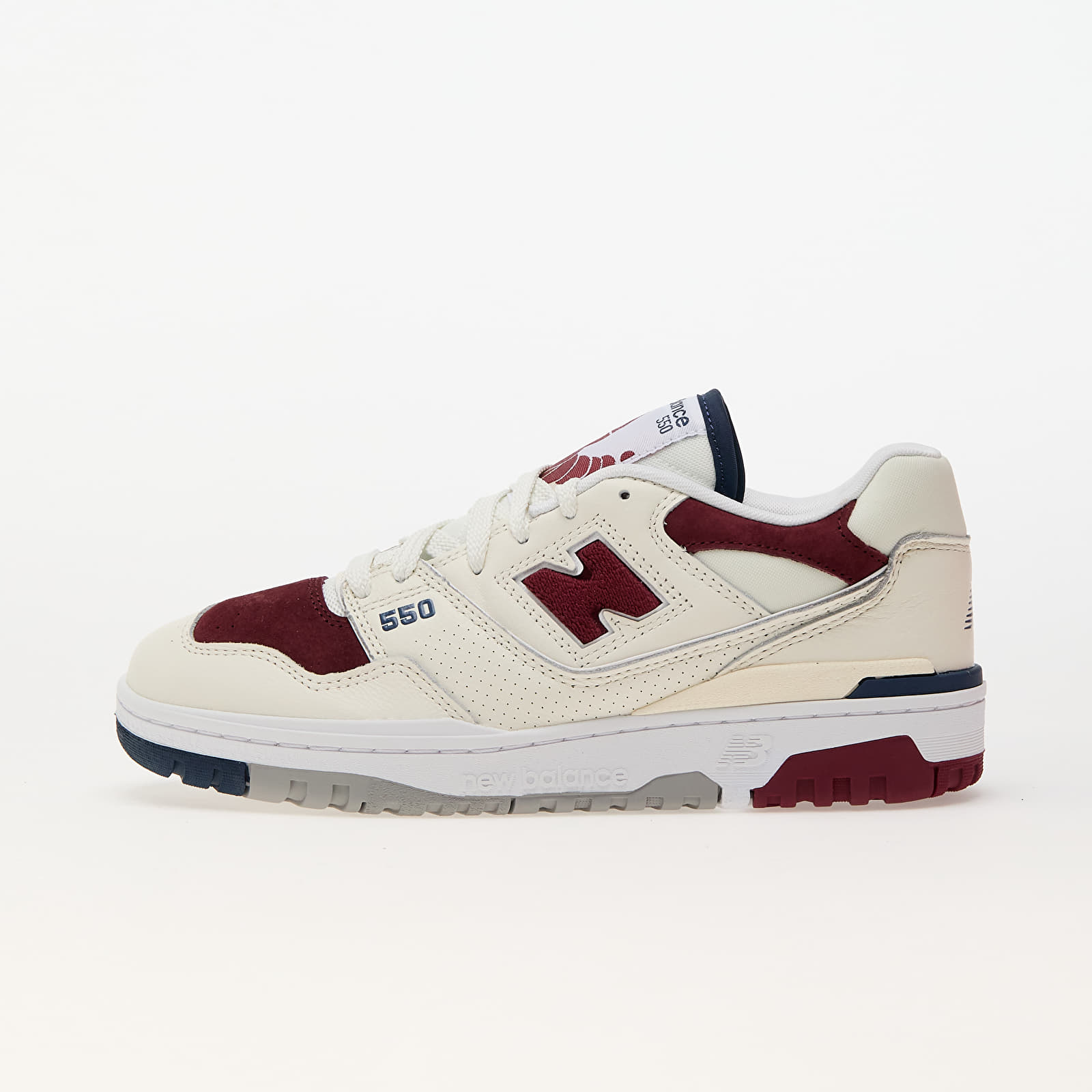 Мъжки кецове и обувки New Balance 550 White