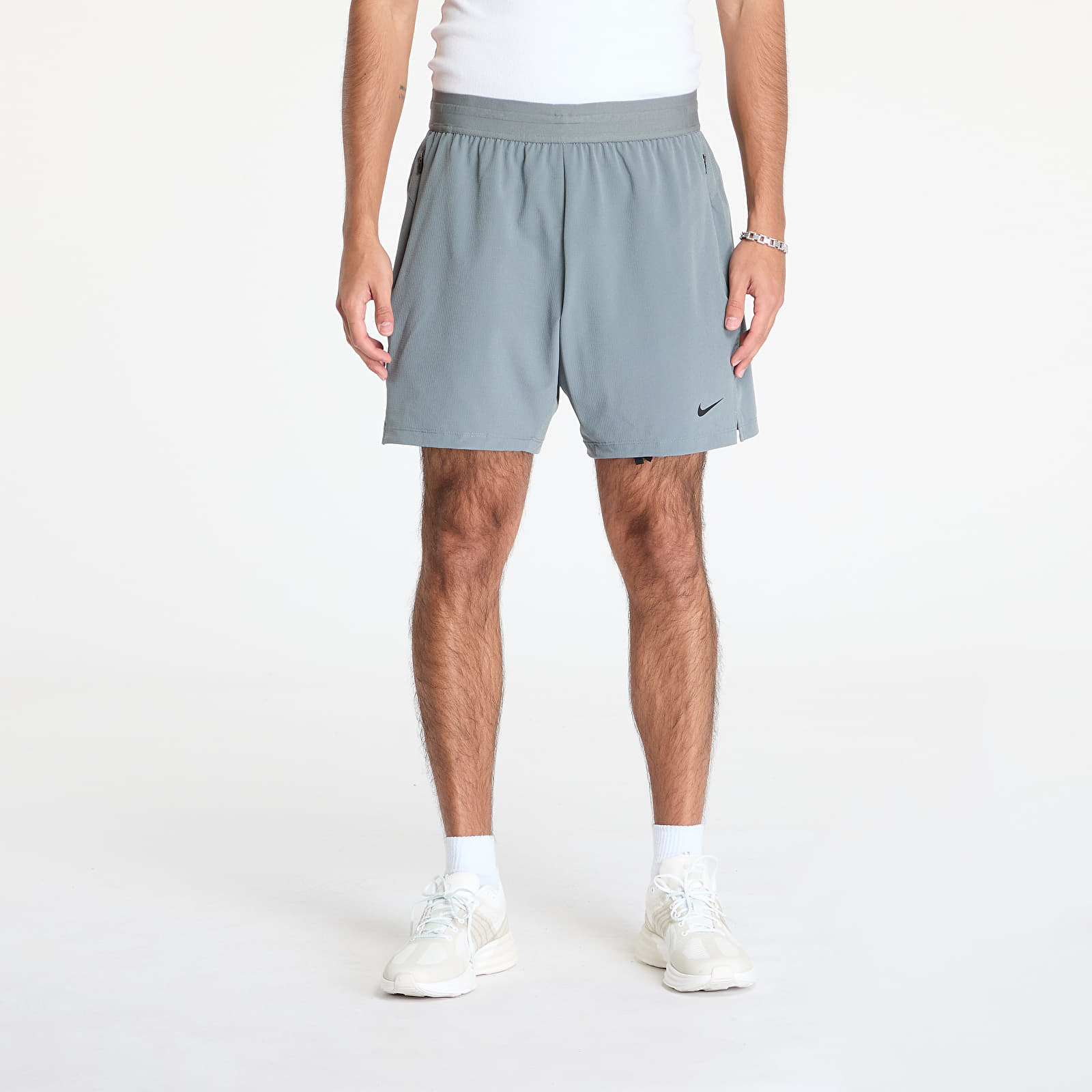Rövidnadrágok Nike Flex Rep 4.0 Men's Dri-FIT 7" Unlined Fitness Shorts Smoke Grey/ Black/ Black