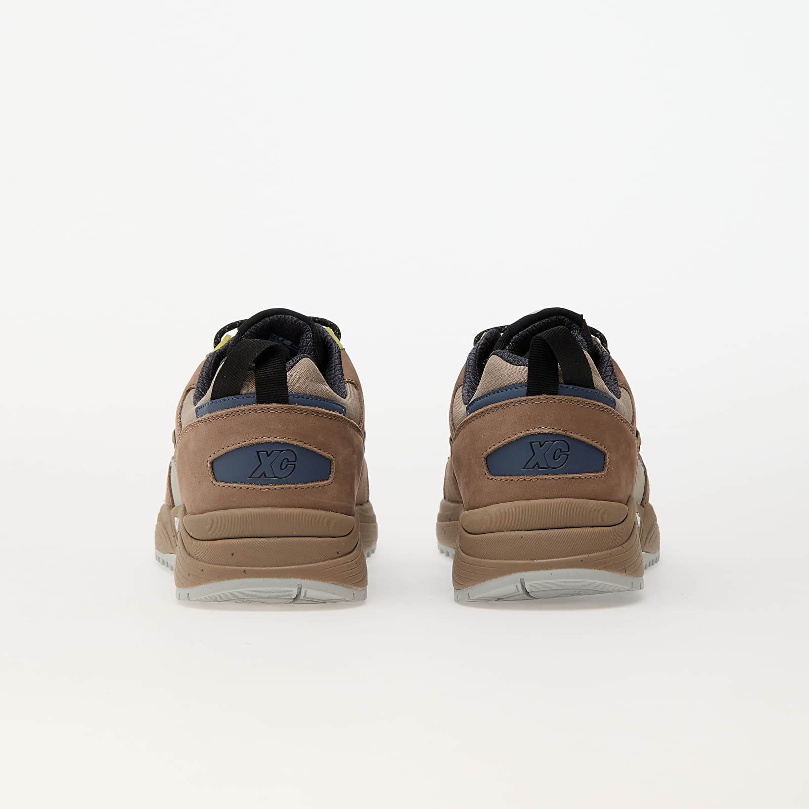 Herren Sneaker und Schuhe Karhu Fusion Xc WP Greige/ Greige