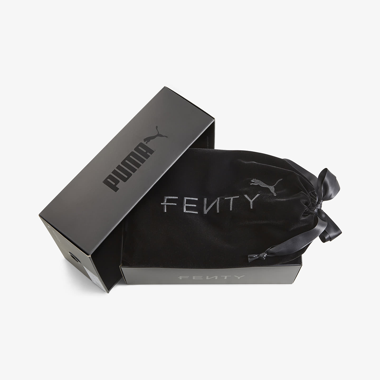 Дамски кецове и обувки Puma x Fenty Avanti VL Warm White