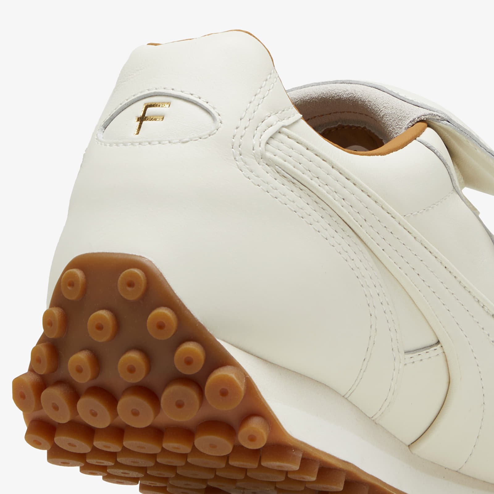 Дамски кецове и обувки Puma x Fenty Avanti VL Warm White