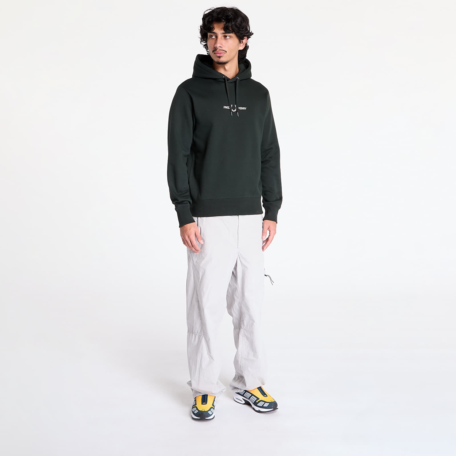 Bluzy z kapturem FRED PERRY Embroidered Hooded Sweatshirt Night Green
