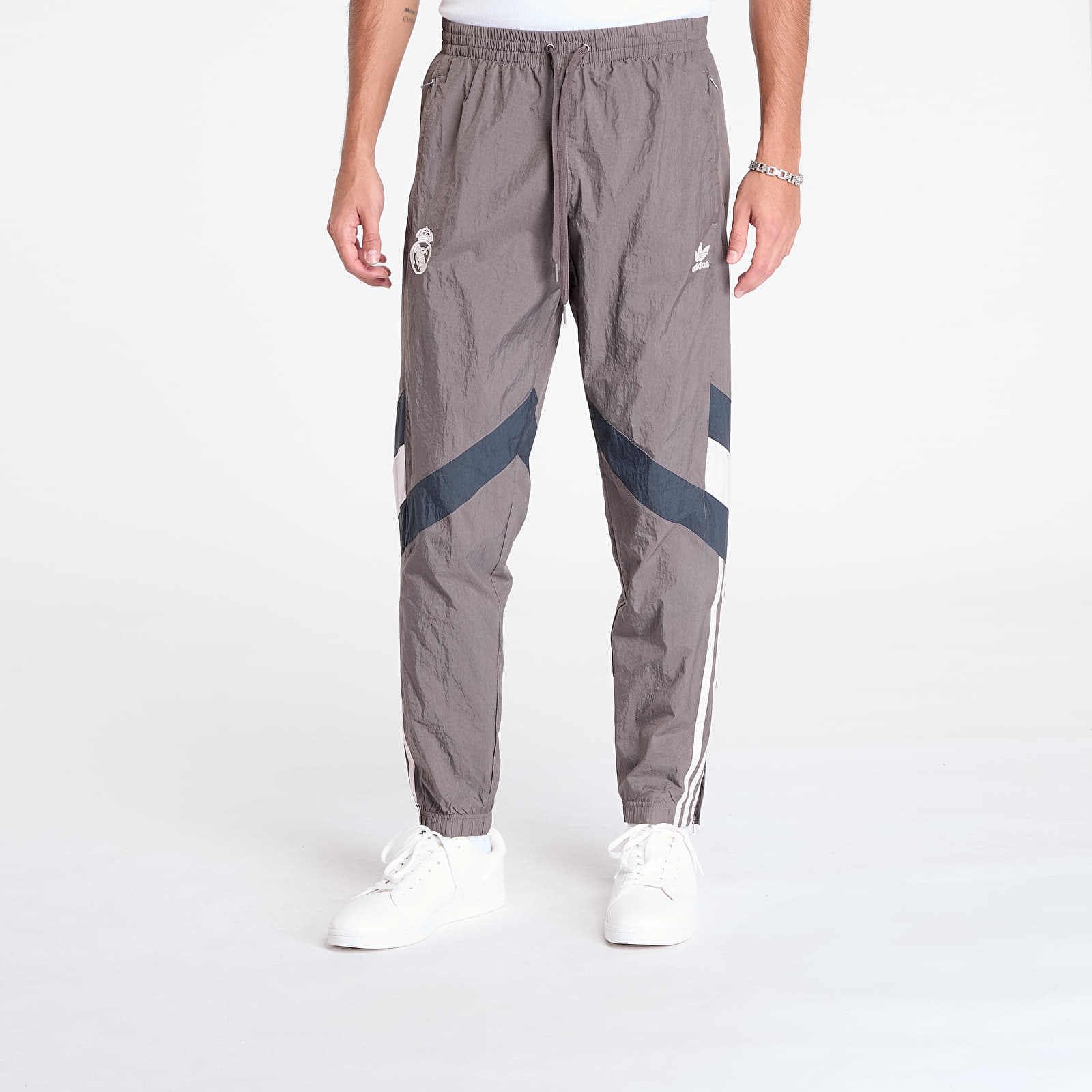 Pánské kalhoty adidas Real Madrid Originals Track Pants Charcoal/ Dark Grey