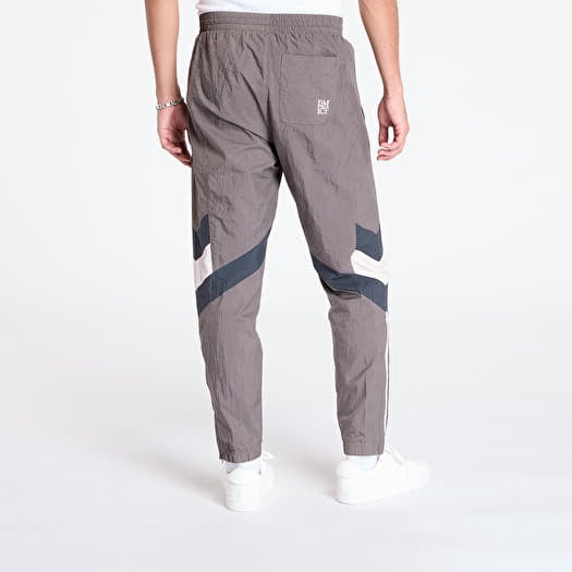 Dark grey adidas pants deals