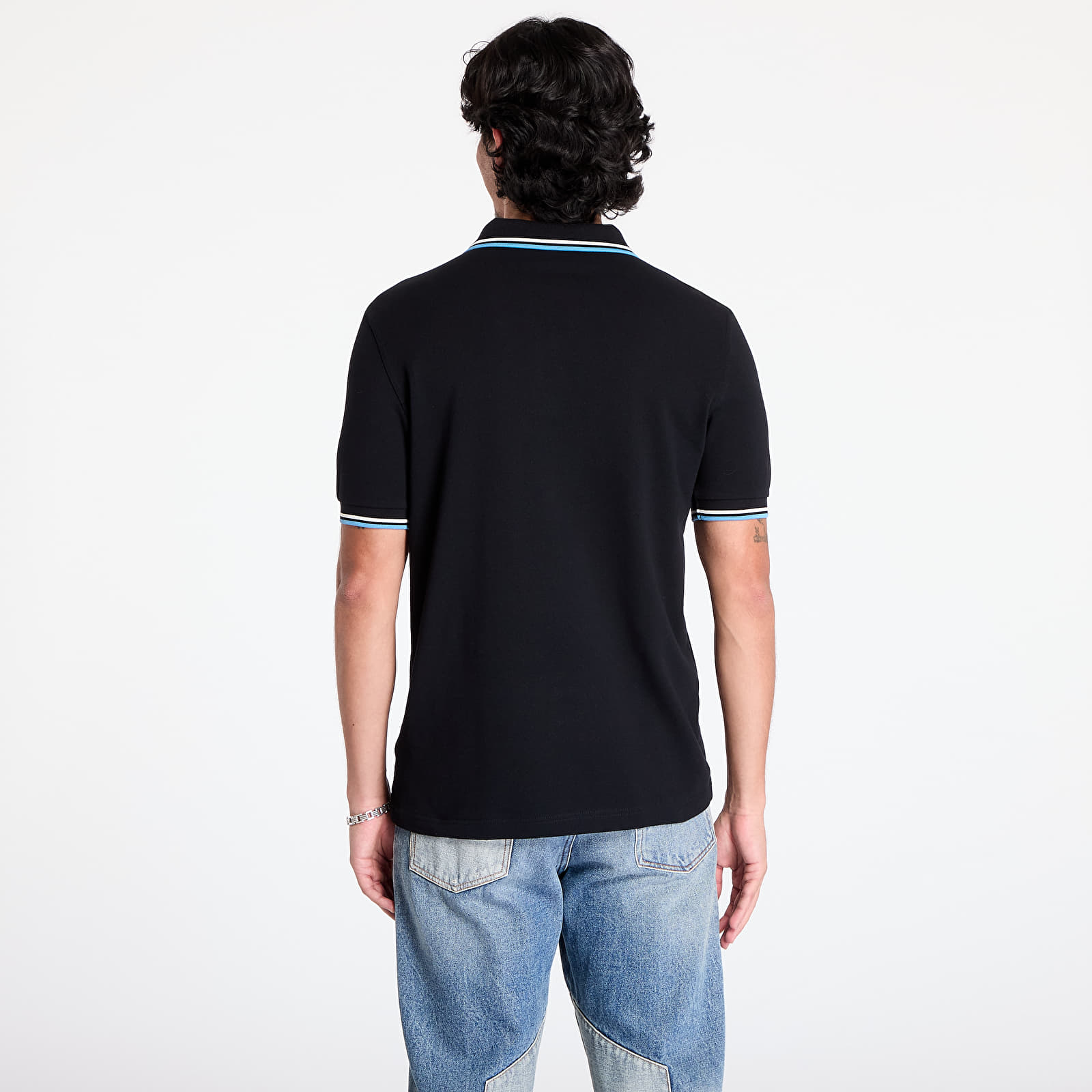 Tricouri bărbați FRED PERRY The Twin Tipped Shirt Black/ Ecru/ Soft blue
