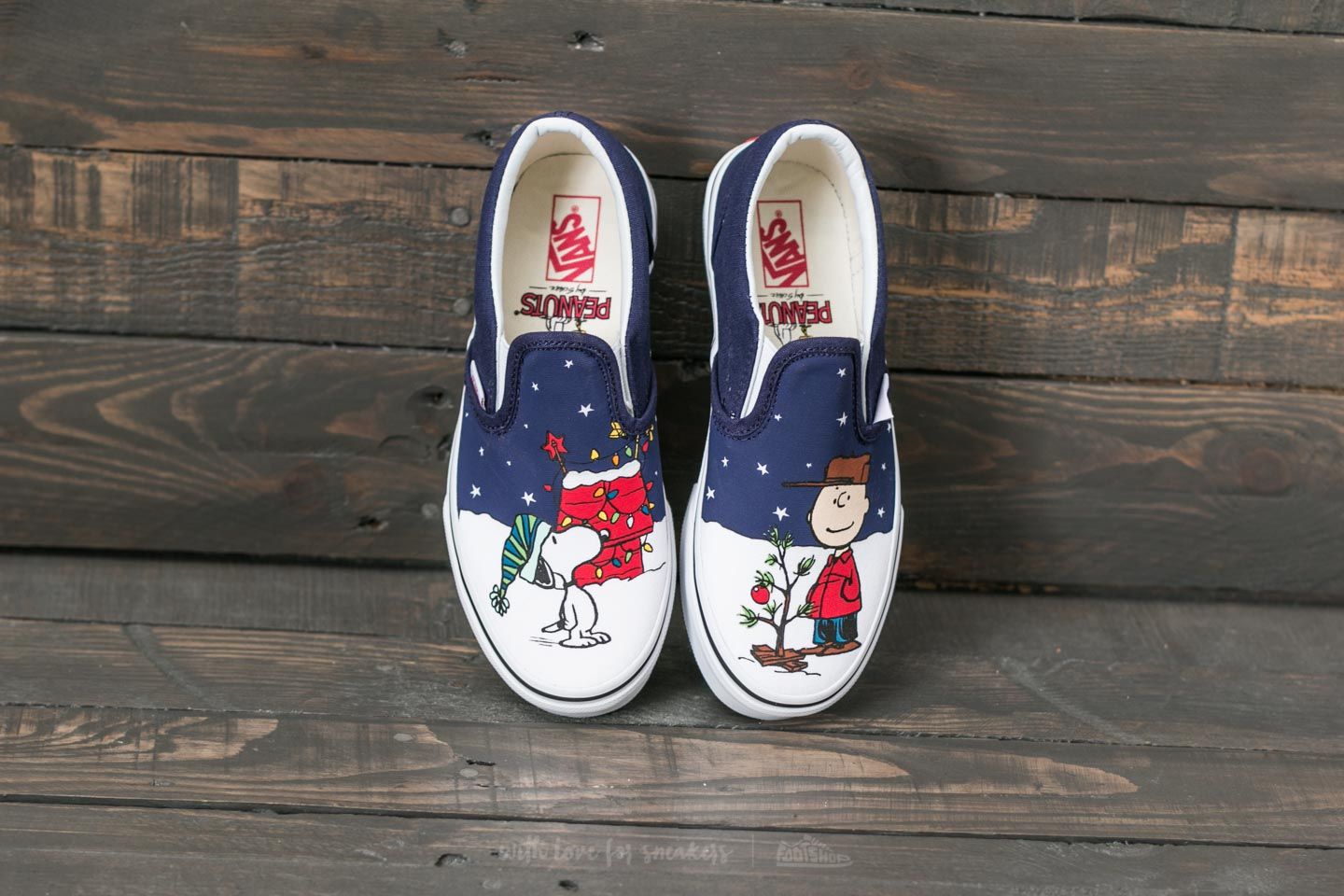 Kids shoes 3 8 years Vans x Peanuts Classic Slip On Charlie Tree Footshop