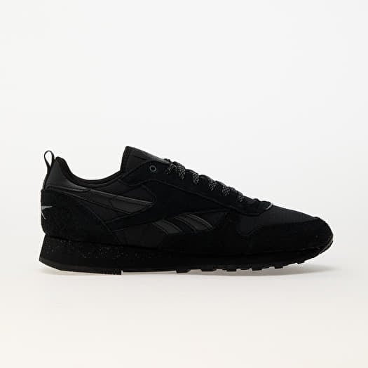 Reebok classic black leather trainers hot sale