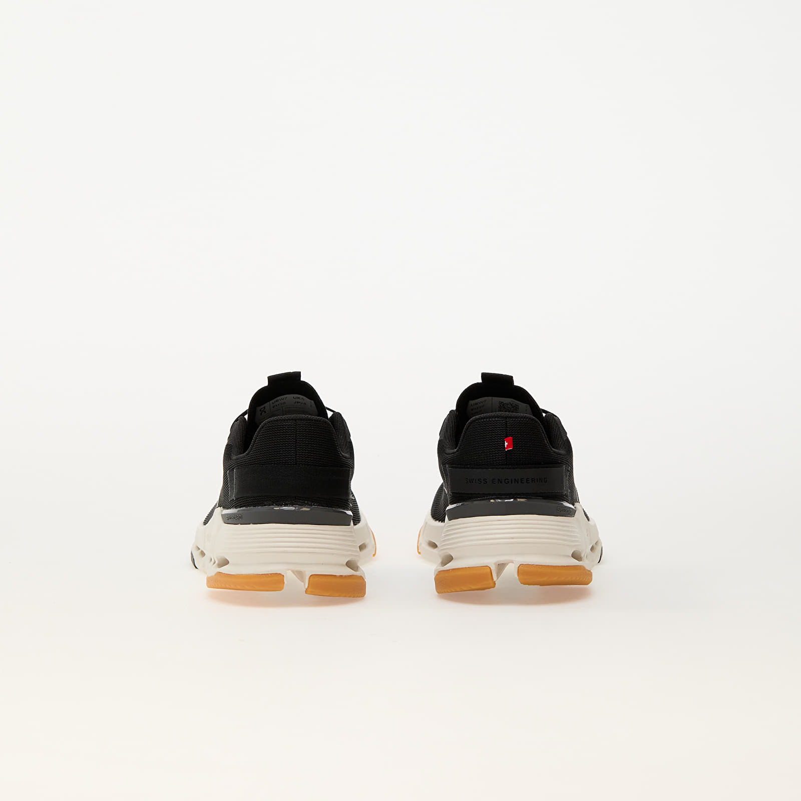 Frauen On W Cloudnova Form 2 Black/ Ivory