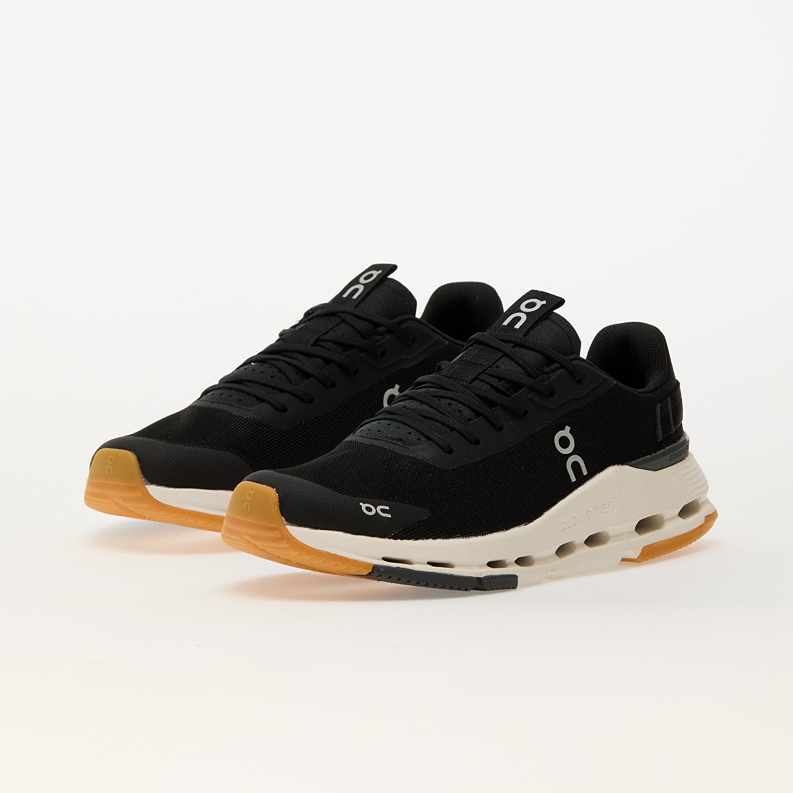 Frauen On W Cloudnova Form 2 Black/ Ivory