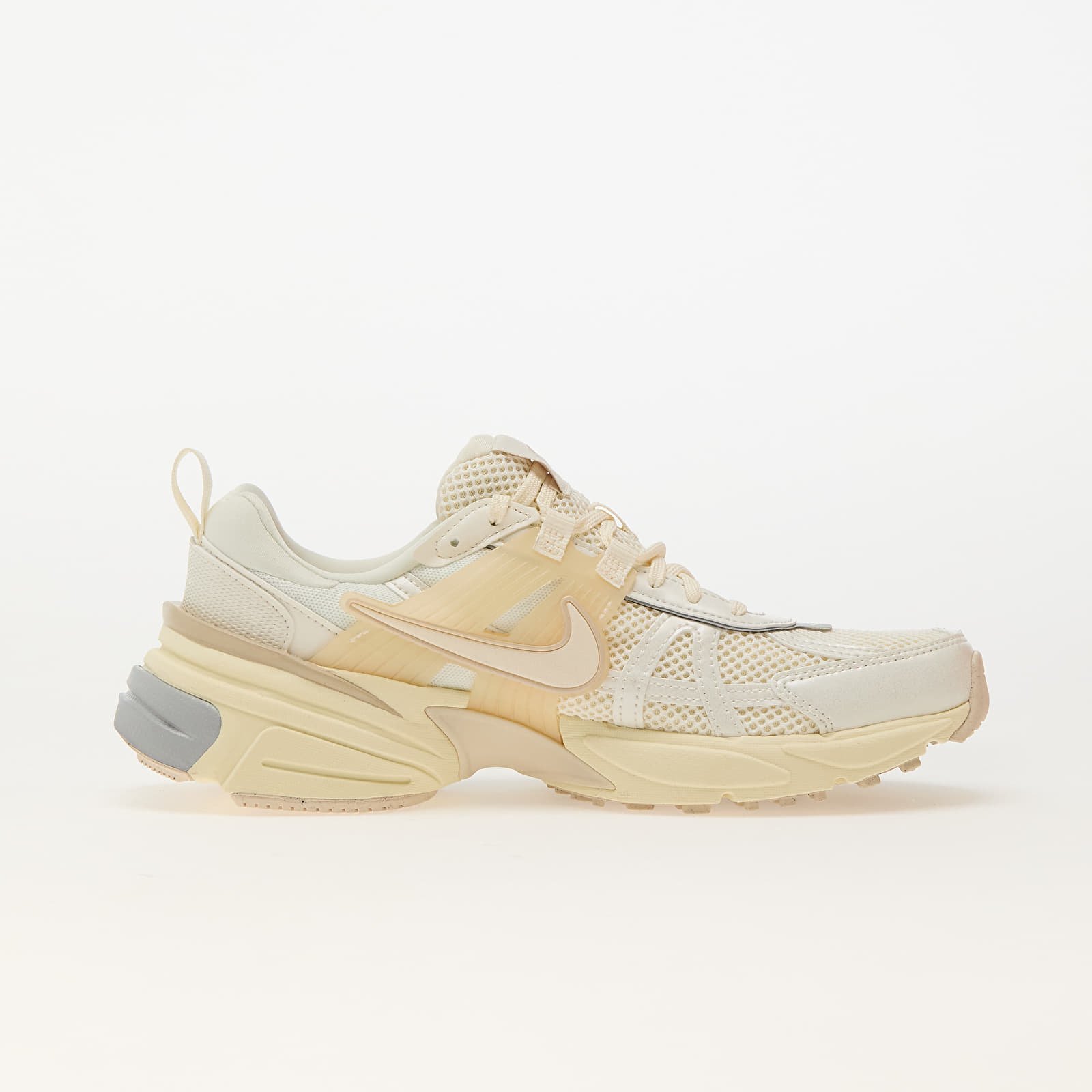 Frauen Nike W V2K Run Pale Ivory/ Pale Ivory-Coconut Milk