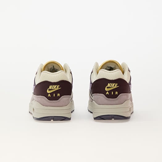 Nike ah852 store