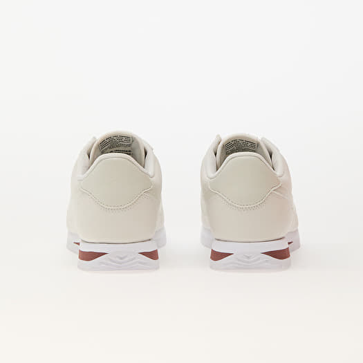 White leather nikes womens 2025
