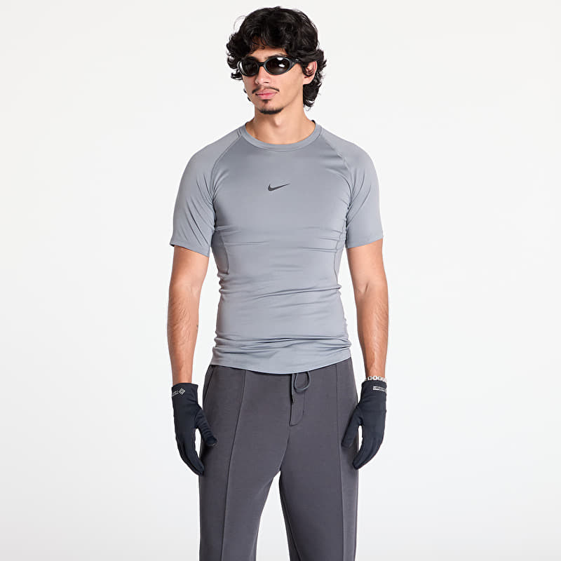 Nike Pro Men's Dri-FIT Tight Short-Sleeve Fitness Top Smoke Grey/ Black