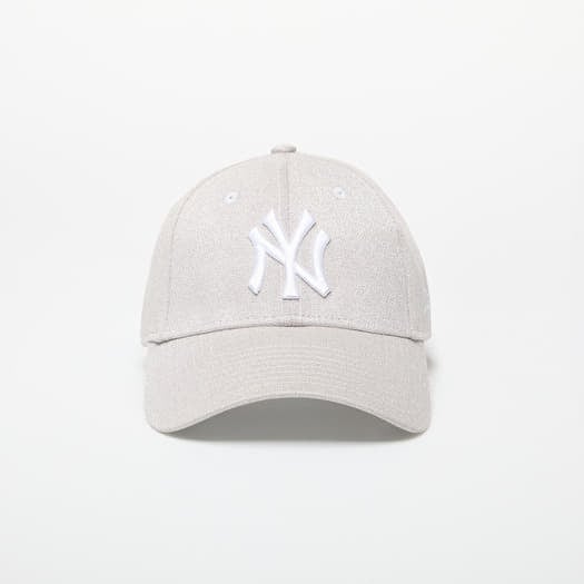 New Era New York Yankees MLB Womens Glitter 9FORTY Adjustable Cap Metalic Silver/ White